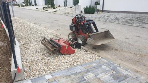 Toro Dingo 320D